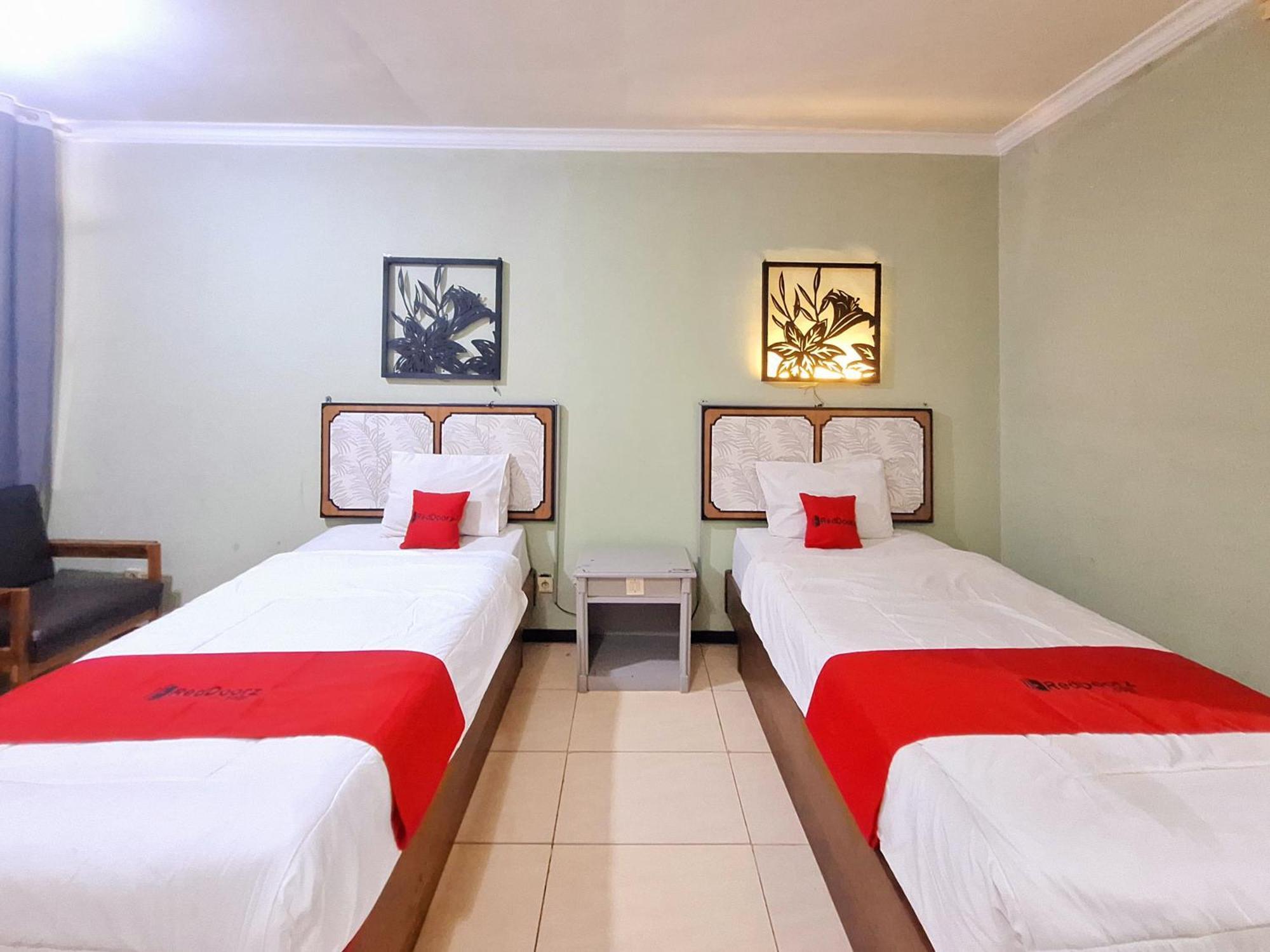 Reddoorz Near Stadion Semeru Lumajang Jawa Timur Luaran gambar