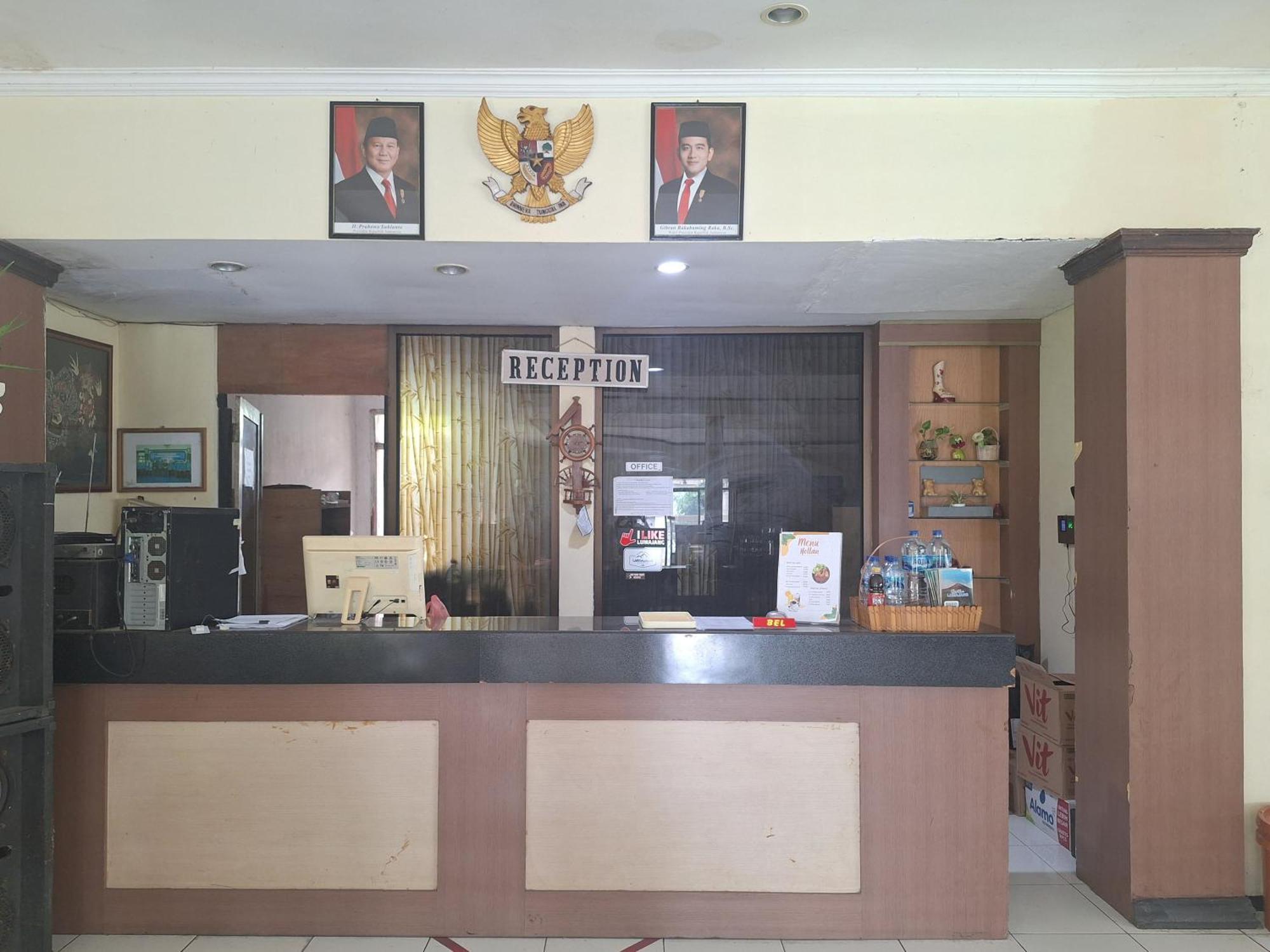 Reddoorz Near Stadion Semeru Lumajang Jawa Timur Luaran gambar